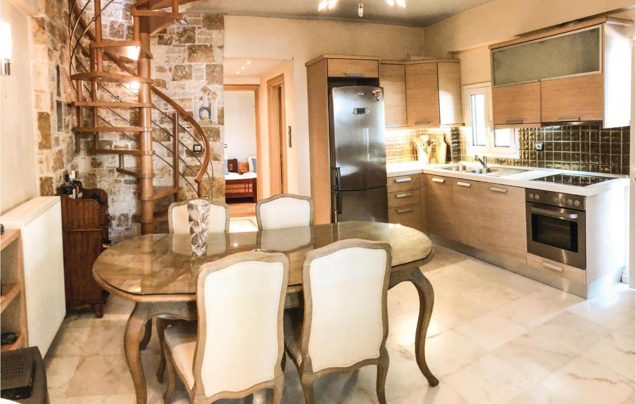 Amazing Home In Artemida With Kitchen 외부 사진