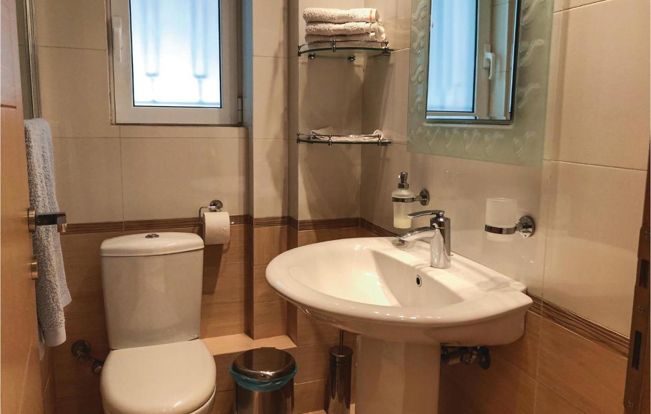 Amazing Home In Artemida With Kitchen 외부 사진