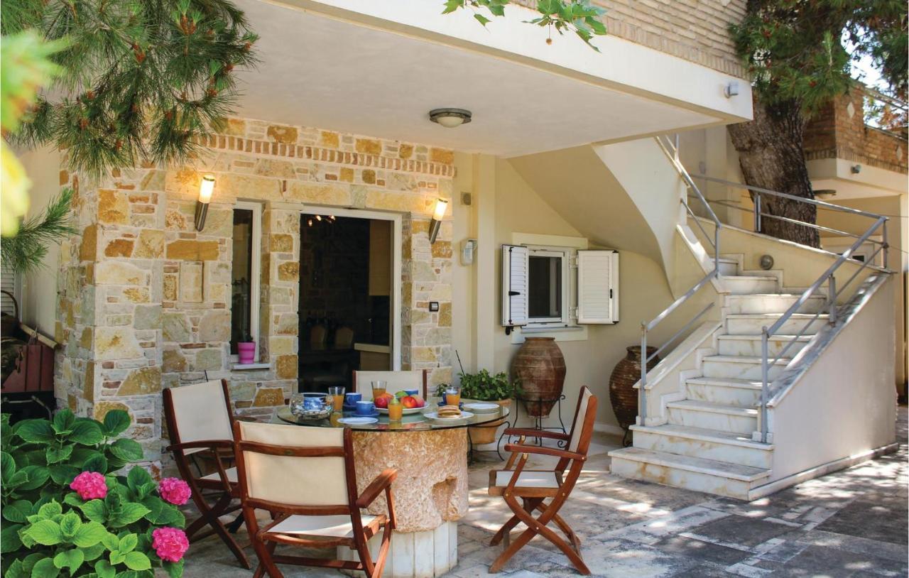 Amazing Home In Artemida With Kitchen 외부 사진