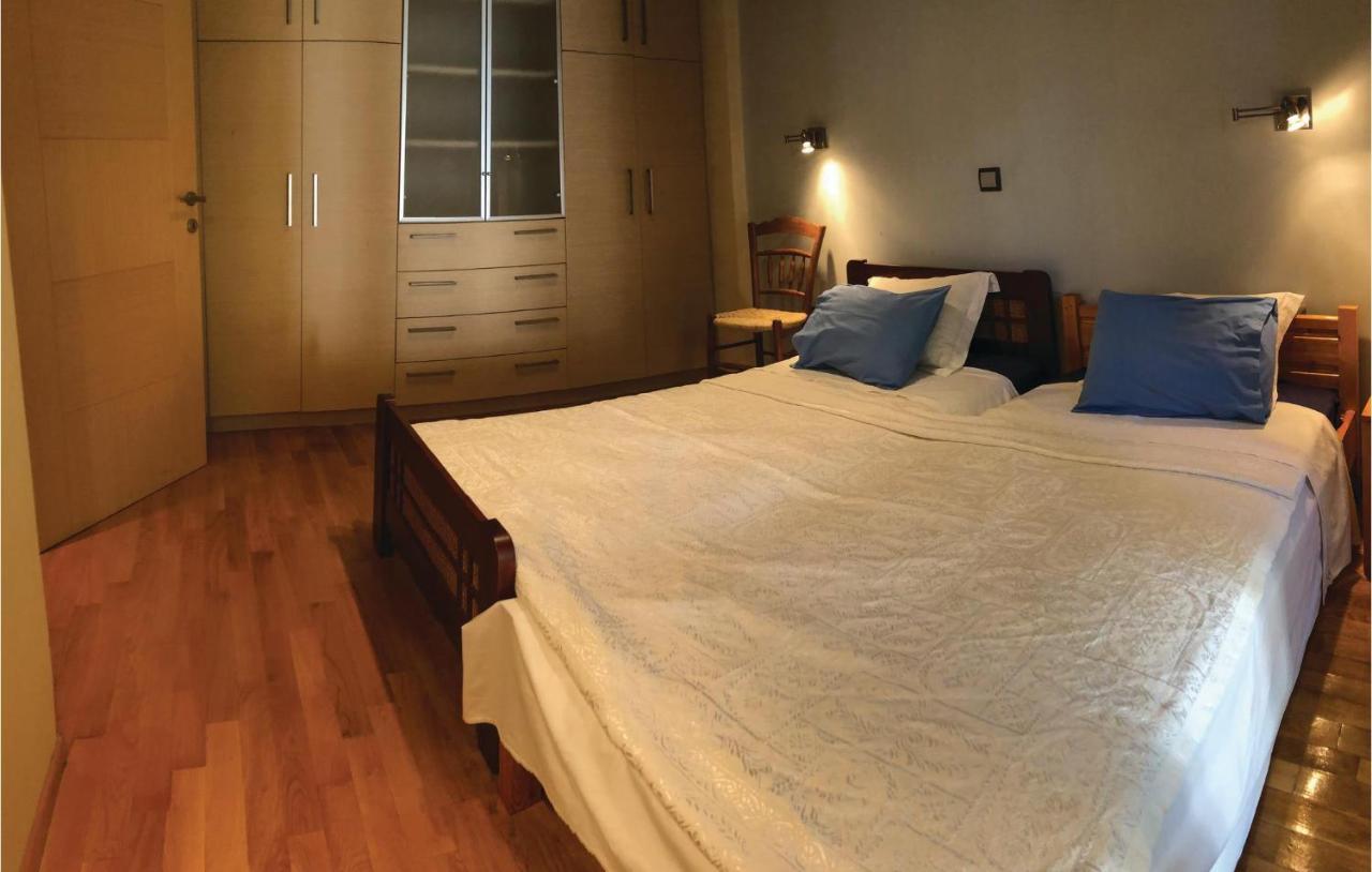 Amazing Home In Artemida With Kitchen 외부 사진