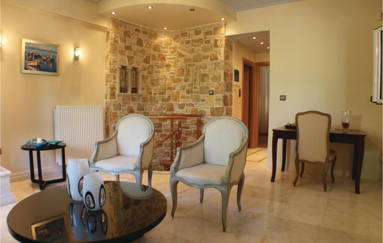 Amazing Home In Artemida With Kitchen 외부 사진