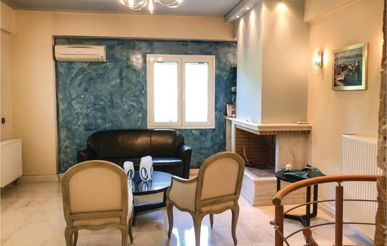 Amazing Home In Artemida With Kitchen 외부 사진